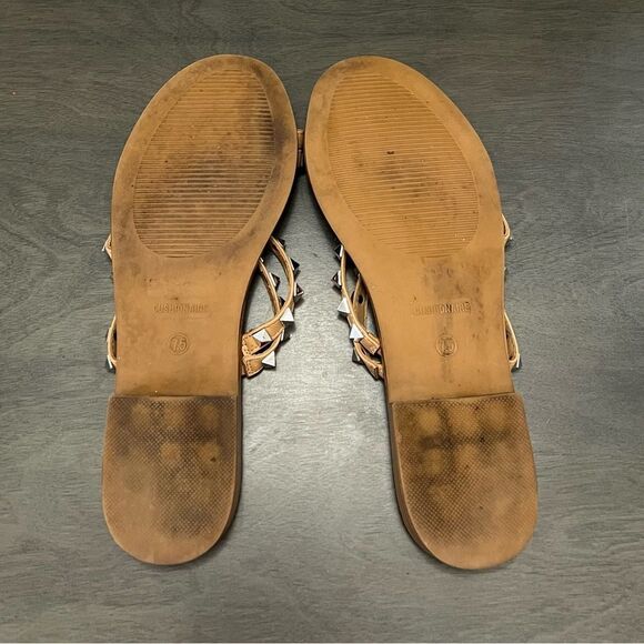 Cushionaire Tonya Studded Strappy‎ Flat Sandals Women’s 7.5 Beige Vegan Leather - Picture 9 of 10